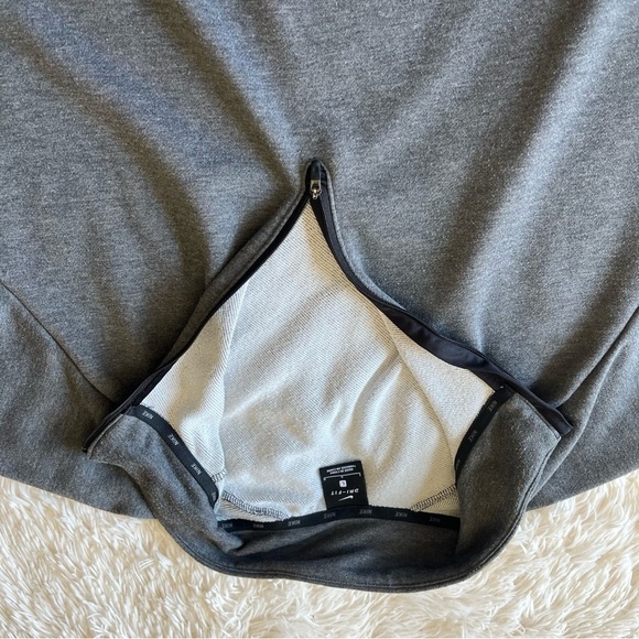 Nike Dri-FIT Long Sleeve Gray Base with Black Accents 3/4 Zipper Logo Men's L - Picture 10 of 10